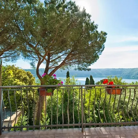 Villalbert Vila Castel Gandolfo